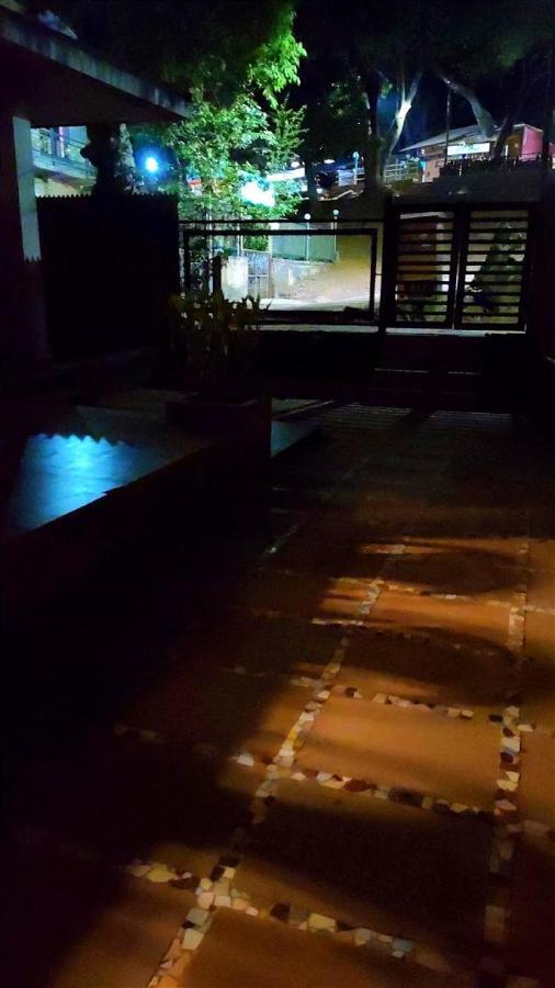 מת'ראן Nivritti Villa מראה חיצוני תמונה